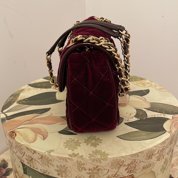 Michael Kors Handbag - Picture 5 of 11